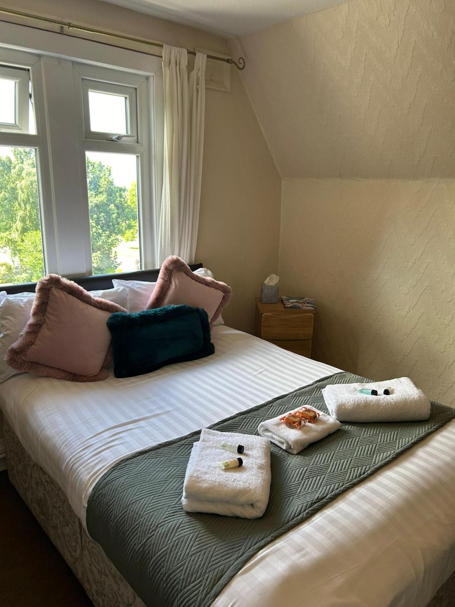 The Wheatley Hotel Донкастер Экстерьер фото