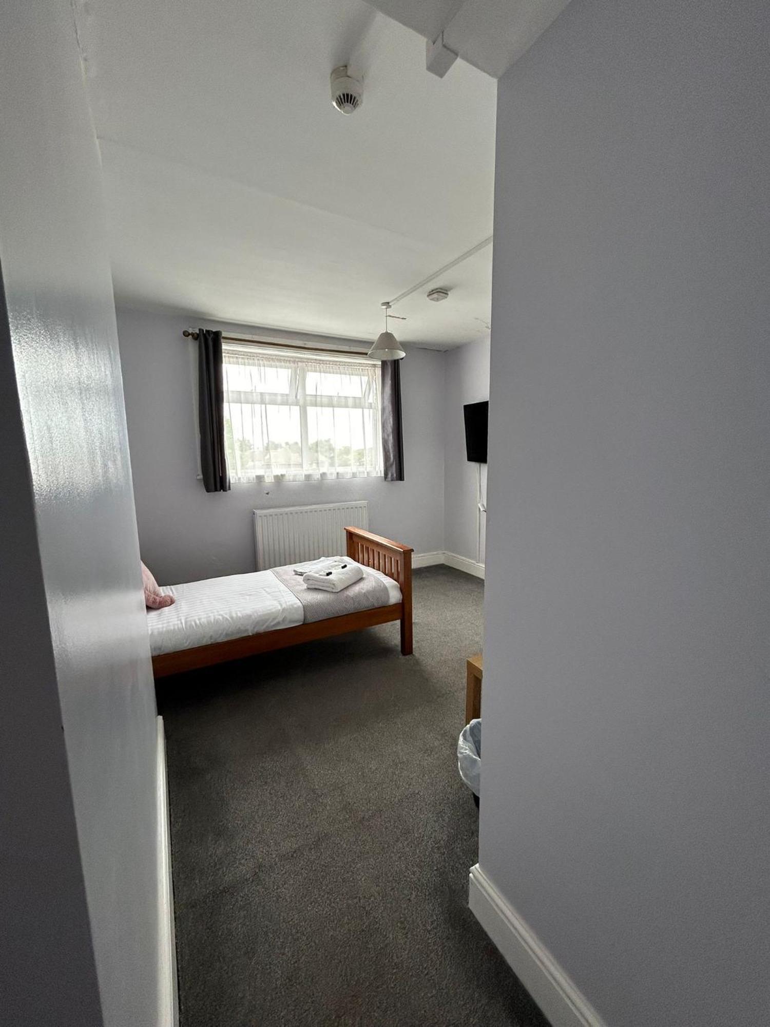 The Wheatley Hotel Донкастер Экстерьер фото